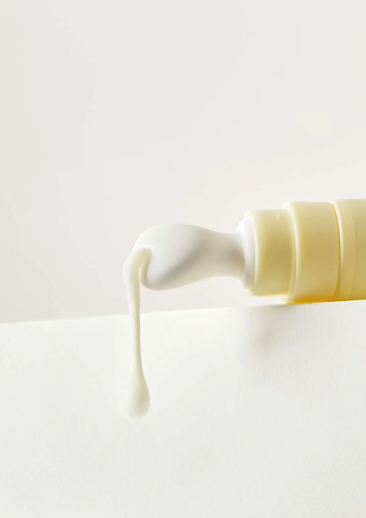 [THE YEON] Ectoin Guasha Lifting Eye Cream 30ml - Image 21
